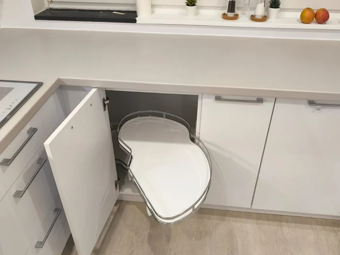 Tencereler için Le Mans köşe çekmeceli mutfak dolabı